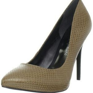 NEW GUESS BY MARCIANO FLORENCE SNAKE PRINT PUMPS